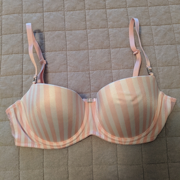 Victoria's Secret Other - Victoria Secret Balconet Bra